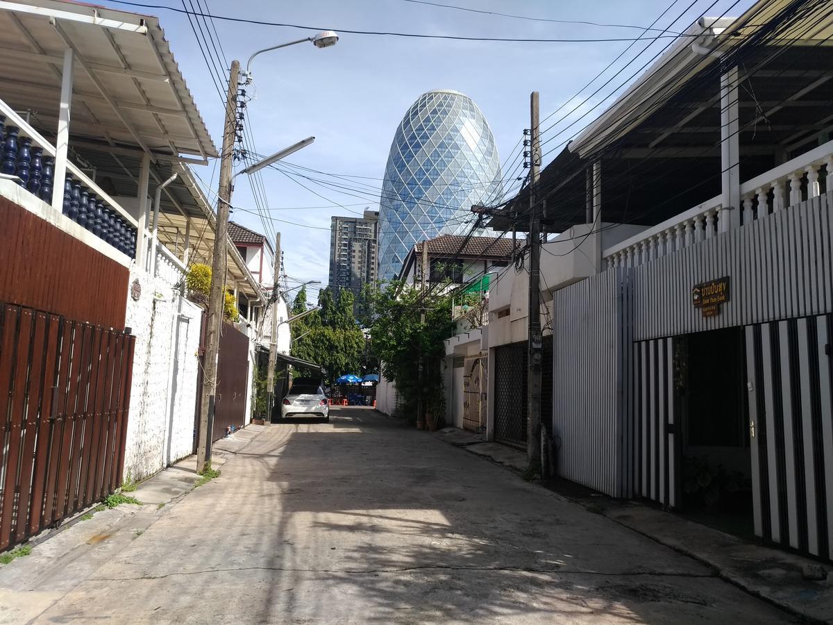 Baan Paan Sook Unitato Hostel Bangkok Exterior foto